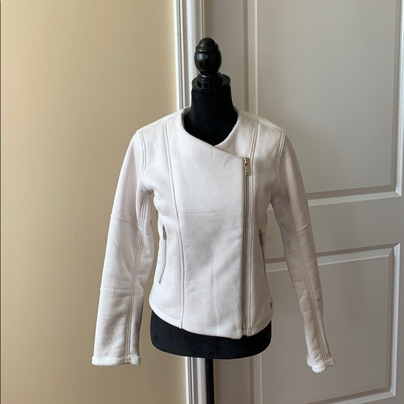 Ladies New Balance athletic jacket - Picture 2 of 5